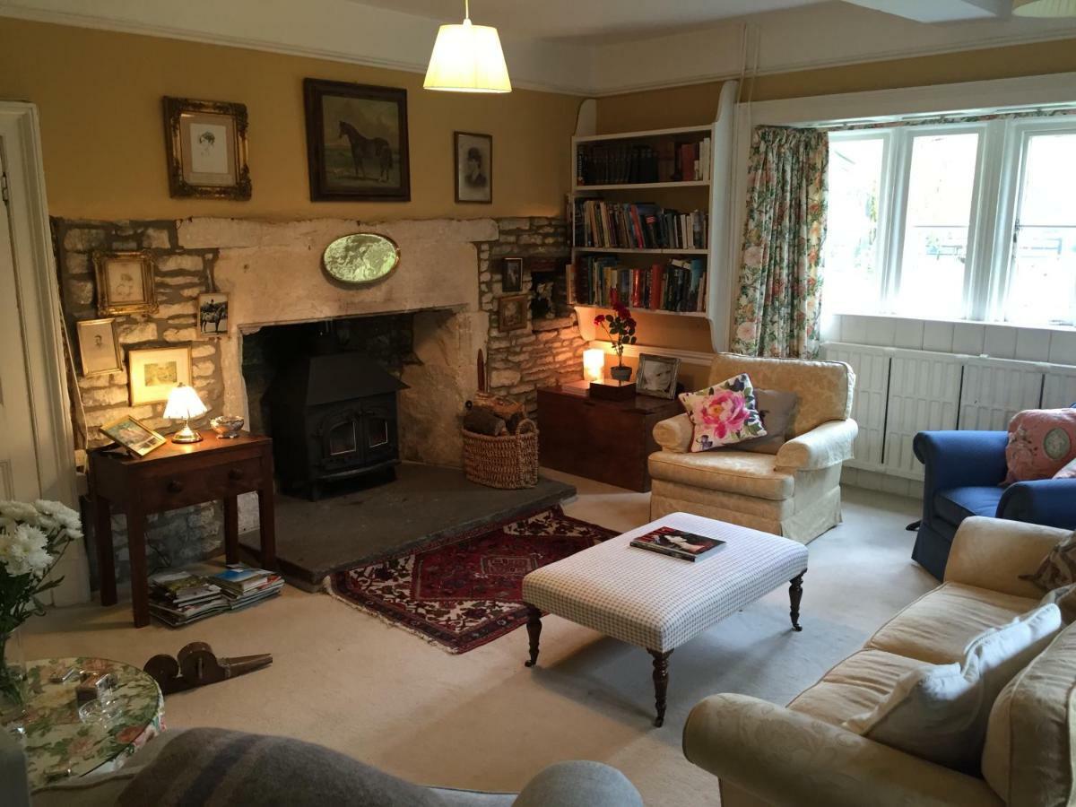The Manor Farm Alderton Villa Chippenham  Exterior photo