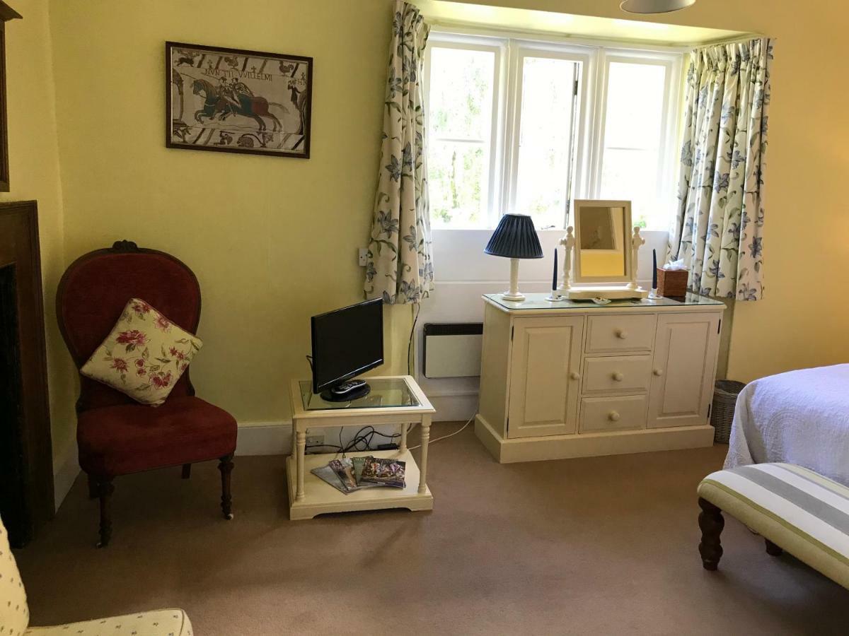 The Manor Farm Alderton Villa Chippenham  Exterior photo